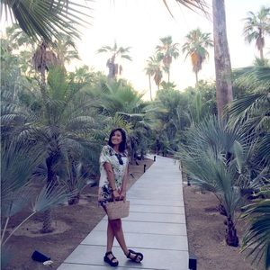 Meet your Posher, mari